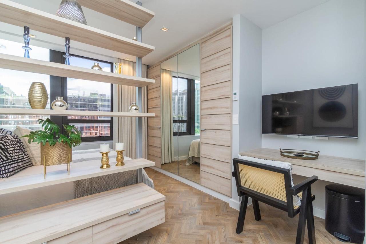 Trendy Studio In Cape Town's Foreshore Apartment Cape Town