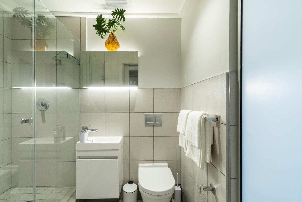 Trendy Studio In Cape Town's Foreshore Apartment *